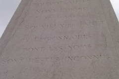 monument_vosnes_romanee_des_gars_de_st_etienne