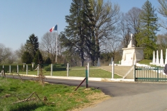 6_monument_a_la_cavlerie_a_floing